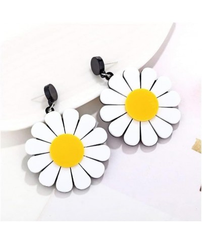 Bohemian Daisy Earrings Daisy Flower Earrings for Women Girl Acrylic Yellow Flower Daisy Dangle Earring Wild Lily Petals Hawa...