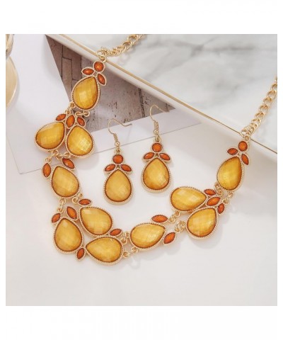 Shiny Resin Collar Necklace with Earrings golden grow-j $11.01 Necklaces